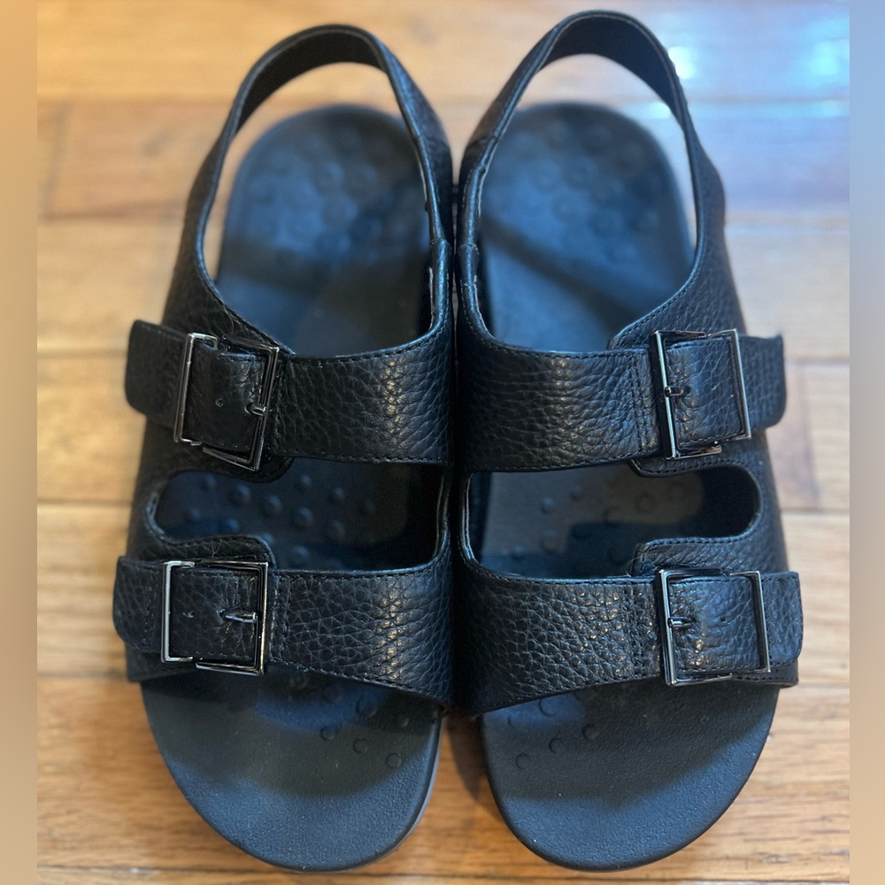 Vionic Albie sport sandals size 7 EUC
